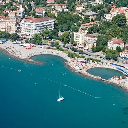 Lägenhet Relax Near Opatija